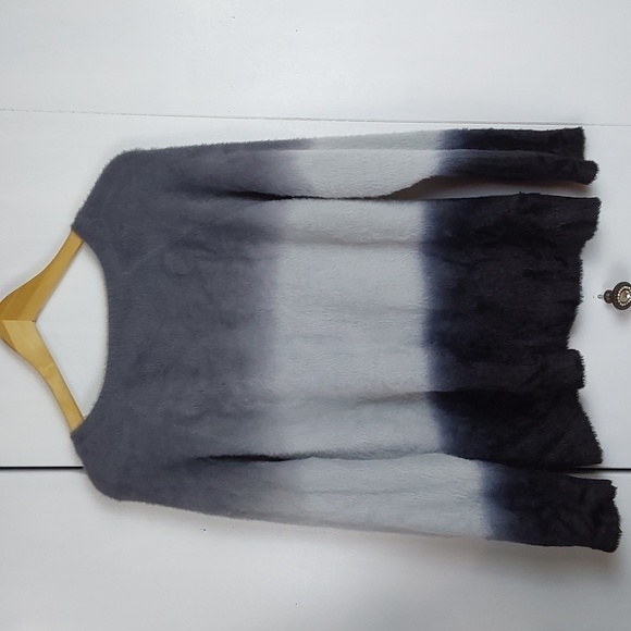 Fate OMBRE Butter Soft Stretchy Modern Colorblock Sweater Neutral Sz.M - Picture 5 of 10